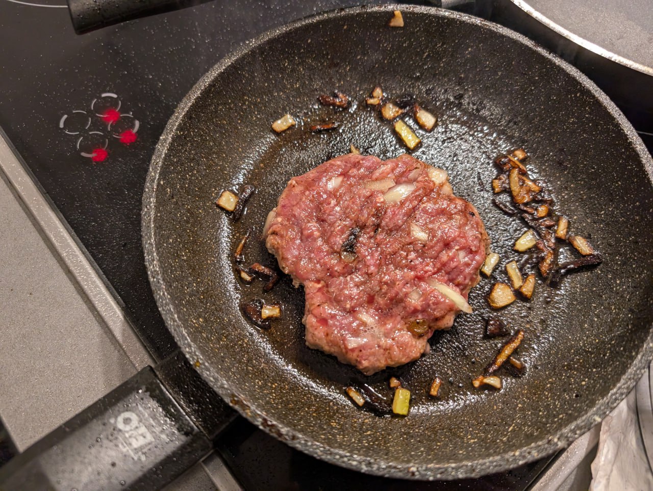 Bulette in der Pfanne