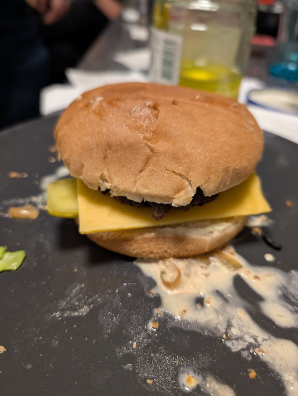 Ein erster fertiger Burger