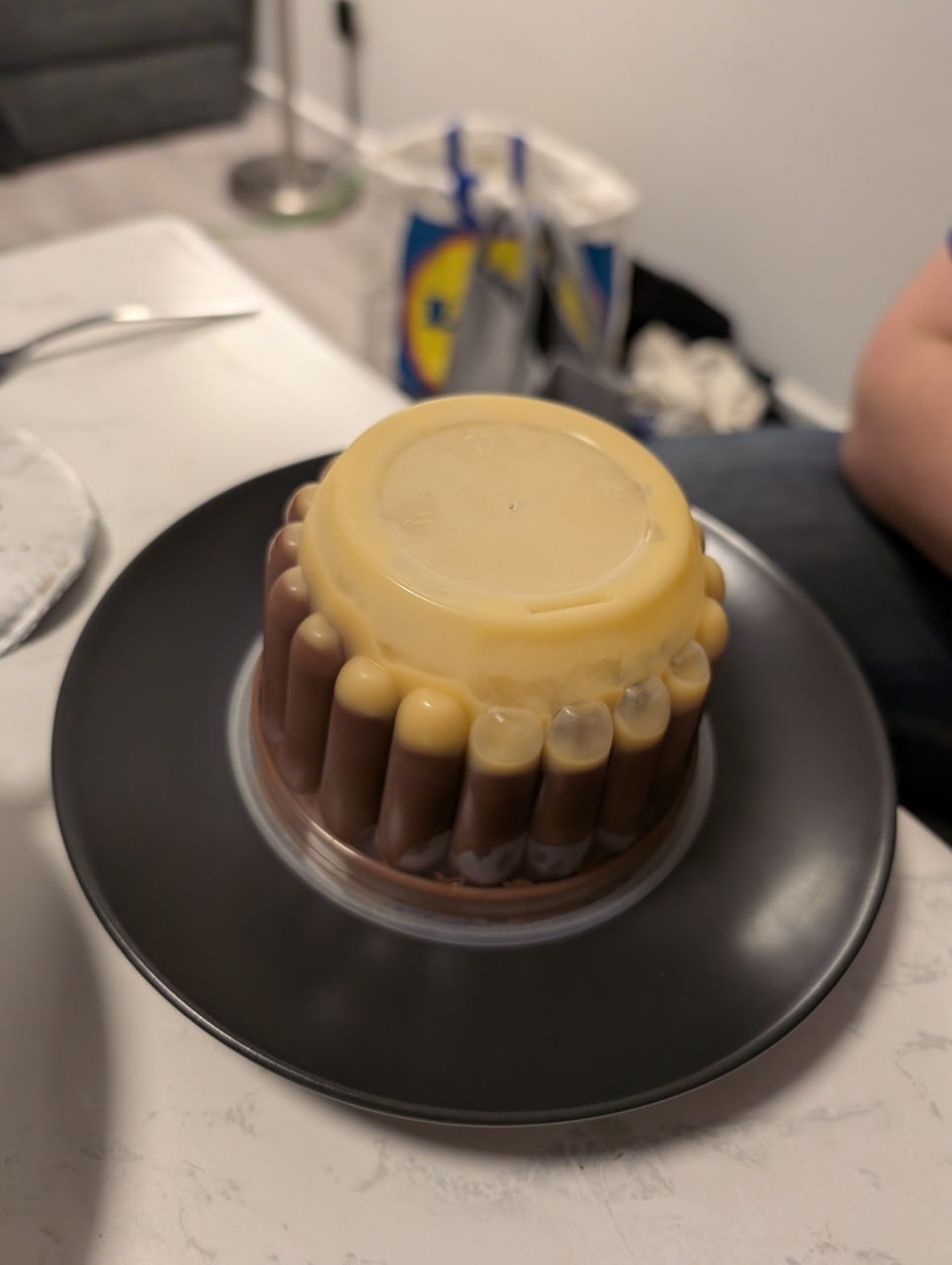 Pudding stürzt
